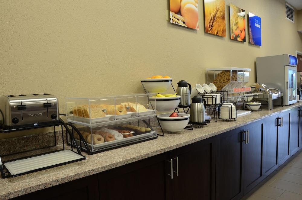 Comfort Inn & Suites Cave City Bagian luar foto